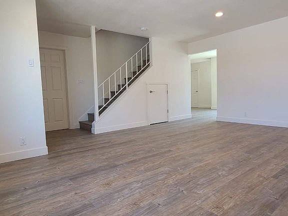 4th image of 1144 Woodminster Dr
