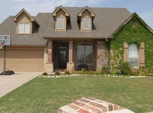 1623 Hollowbrook Cir, Edmond, OK 73012