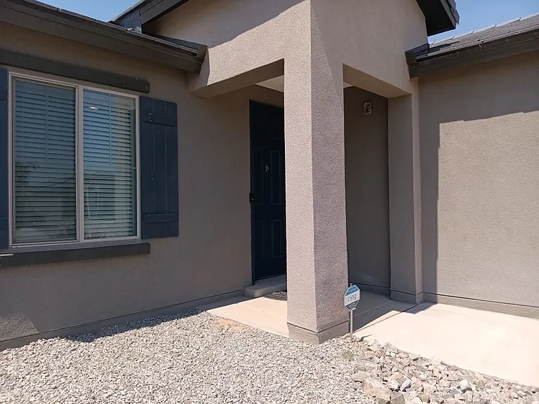 1160 Vallecito Loop NW — Photo 2