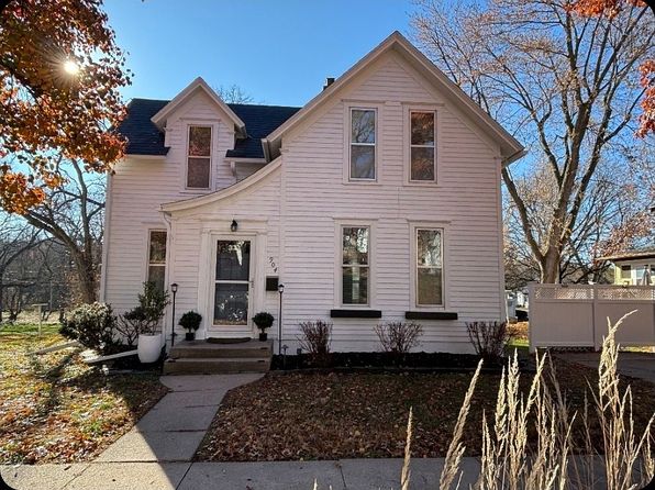 904 E Washington Ave