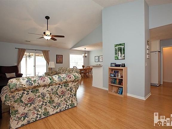 2nd image of 112 Breeland Ct
