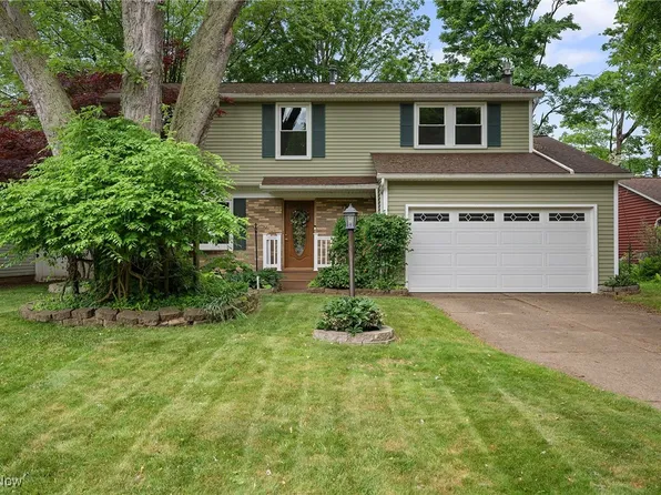 5802 Redwood Ct, Mentor On The Lake, OH 44060