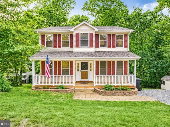 345 Chippewa Ln, Lusby, MD 20657