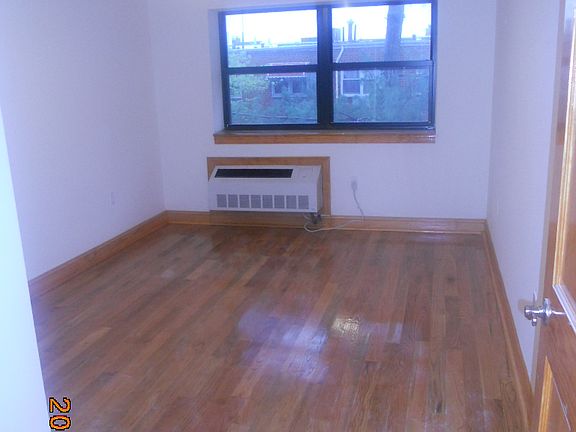 4th image of 13523 82nd Ave #1
