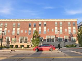 24 N Center St, Springfield, OH 45502