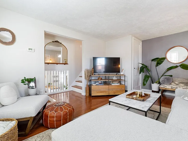 494 Serpentine Dr — Photo 10