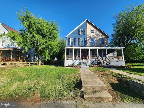 3rd image of 3516 Hayward Ave