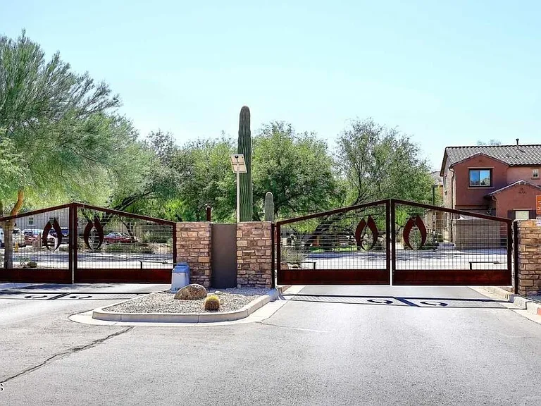 3660 E Zachary Dr — Photo 15