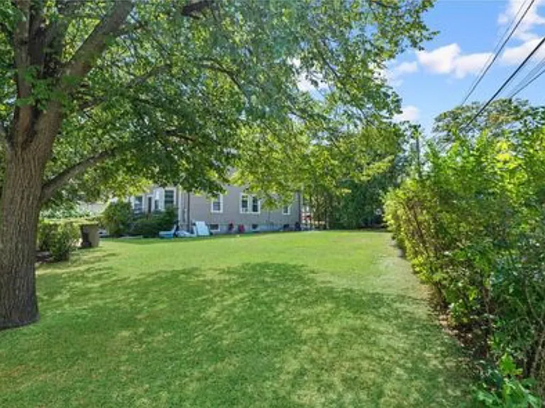 70 Rowan St #3 — Photo 10