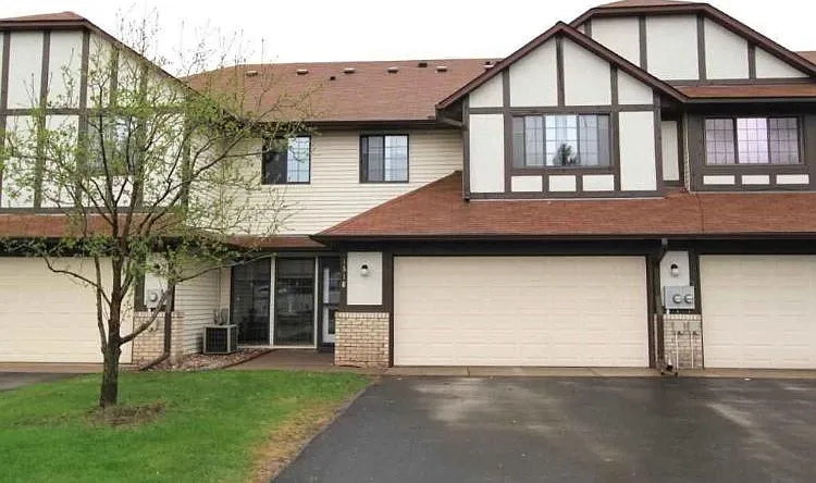 1518 Cottage Dr