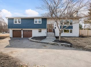 4 Westover Pkwy, Norwood, MA 02062