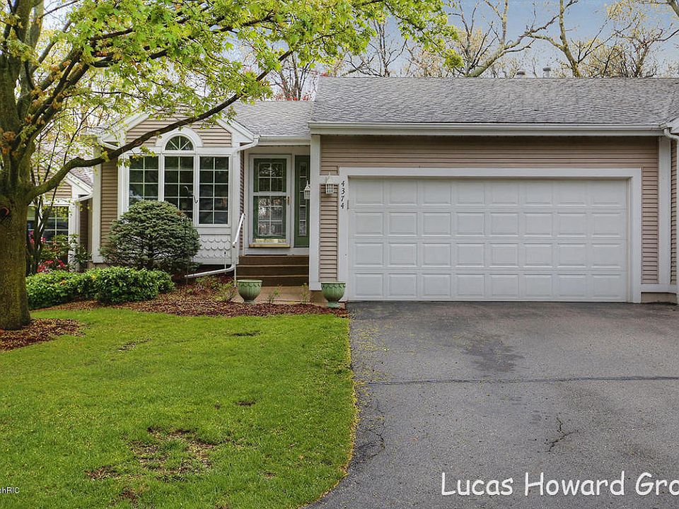 1st image of 4374 Valley Vale Dr NE #31