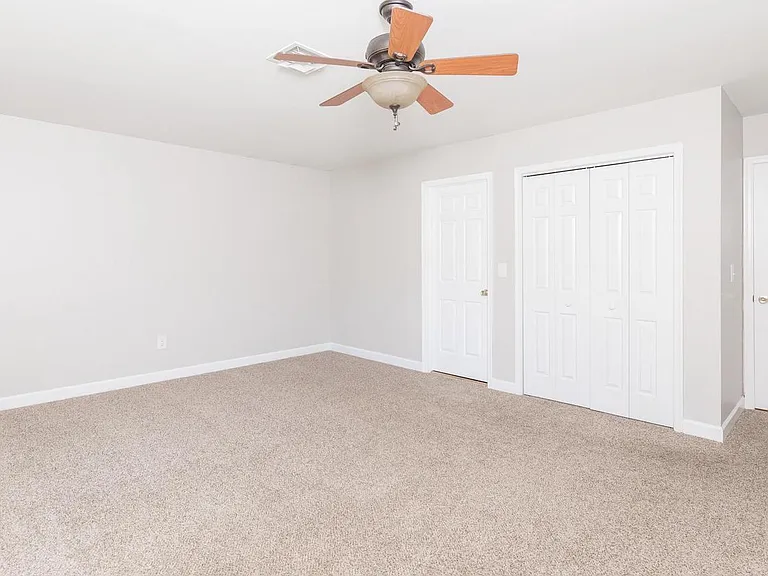 1950 Kathy Ct — Photo 14