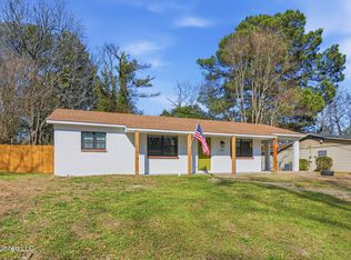 1062 Westway St, Jackson, MS 39212