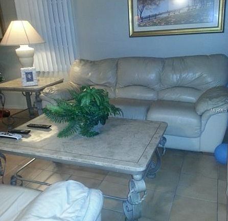 4th image of 218 Iowa Woods Cir W