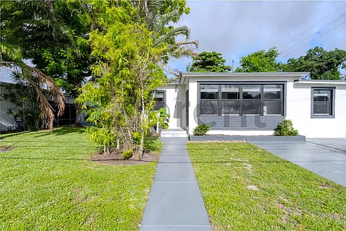 1120 S 28th Ave Photo 1