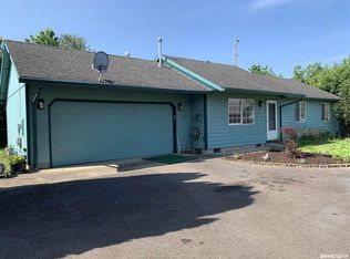 3121 Oak Terrace Dr, Lebanon, OR 97355