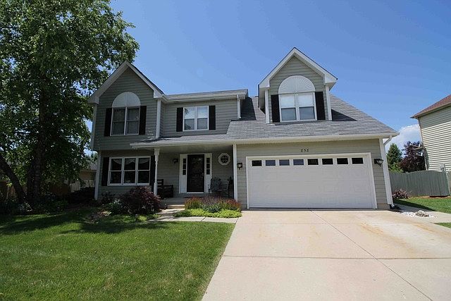 1st image of 858 Brewster Ln