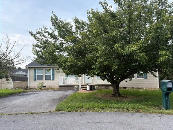 1724 Hermitage Ct, Harrisonburg, VA 22801