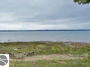 2463 Eimen Rd, Traverse City, MI 49686