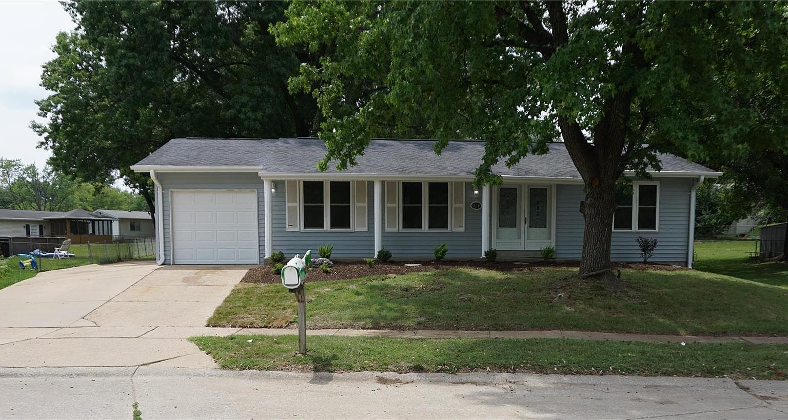 946 Armada Ct Florissant MO 63031 Zillow