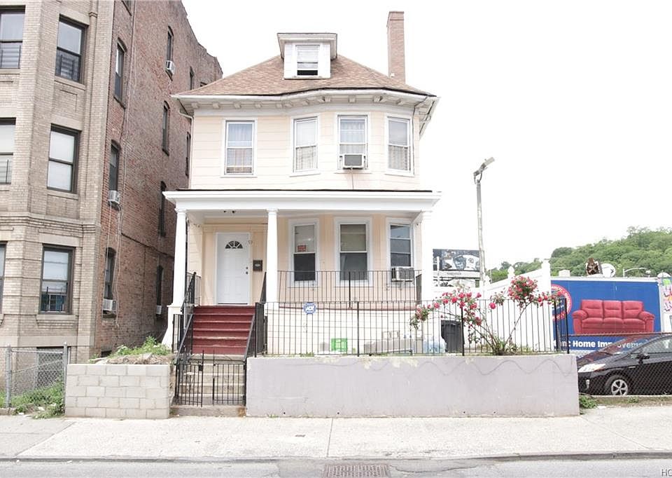 1st image of 93 Radford St