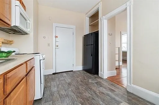280 Cross St #6 — Photo 3