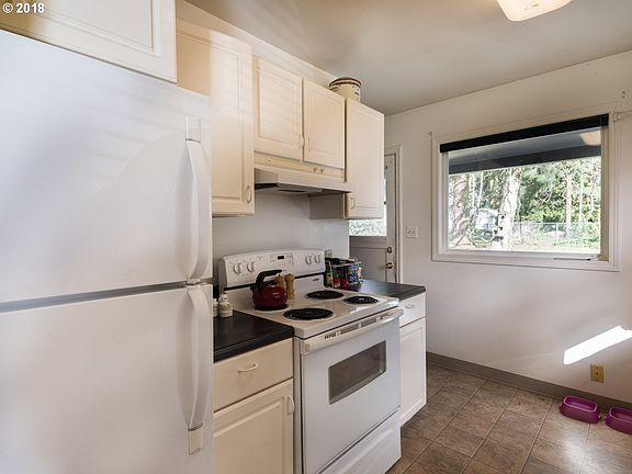 4th image of 1519 Z St