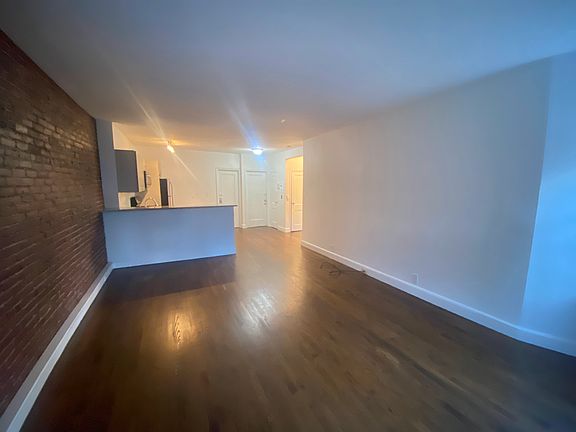 3rd image of 228 Commonwealth Ave APT 10