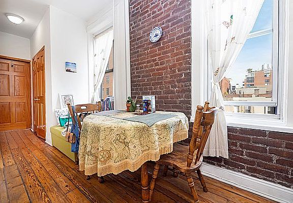 2nd image of 224 Sullivan St #19