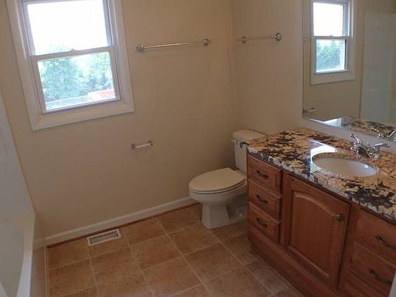4th image of 11527 Ashby Dr
