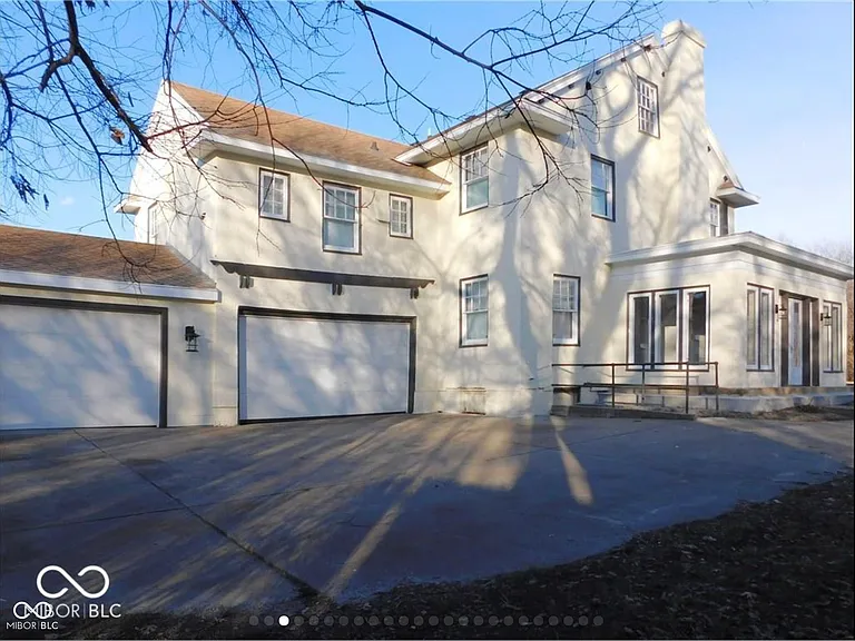3158 E Fall Creek Parkway North Dr — Photo 3