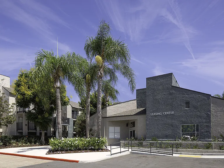 310 Jefferson Apartments — Photo 14