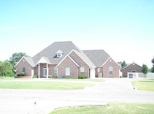 32 Wilderness Rd, Enid, OK 73703