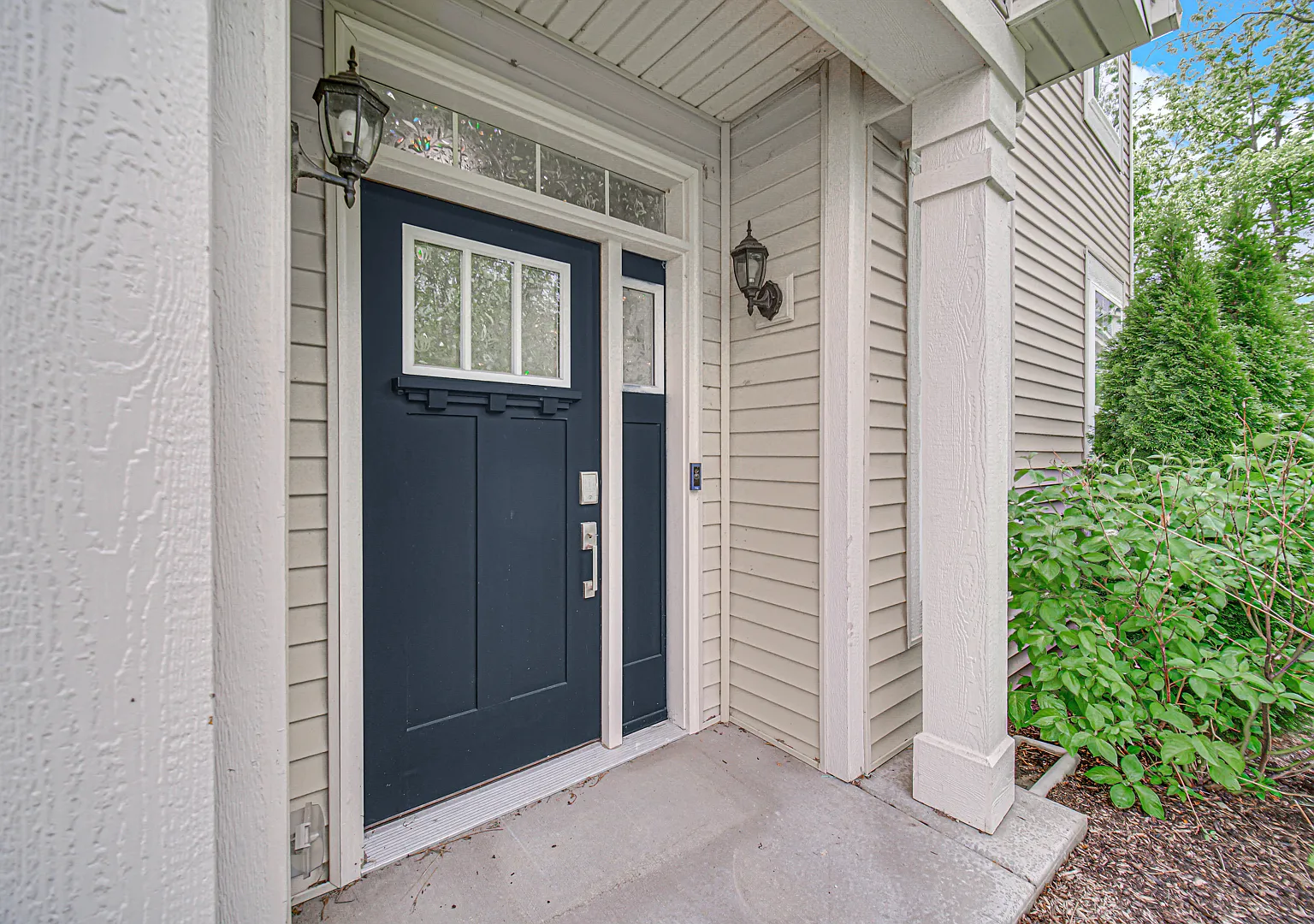 2 bed, 2.5 bath, 1590 sqft, $2,995 — Photo 3