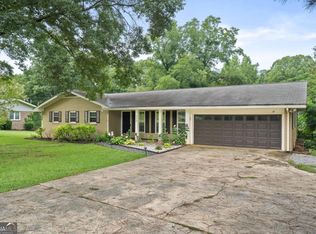 172 Ginger Cake Rd, Fayetteville, GA 30214