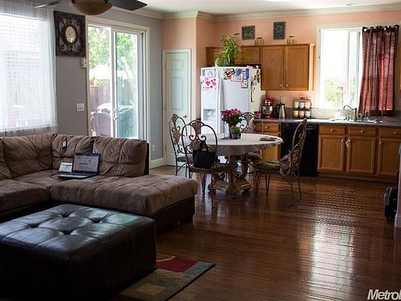 3rd image of 4528 Winje Dr