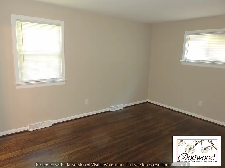 8090 Dunwoody Rd — Photo 11