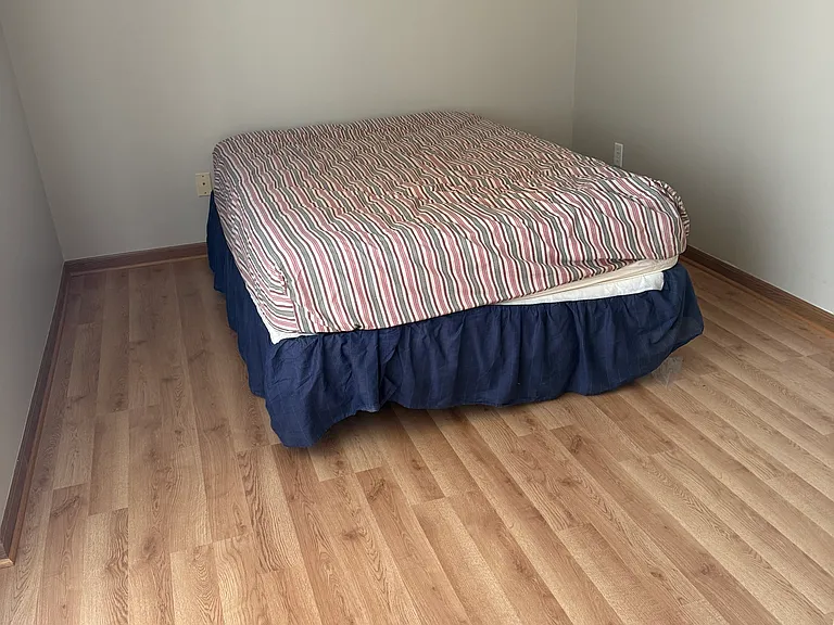 Bedroom/Office