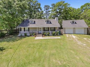 102 Surrey Cir, Carriere, MS 39426