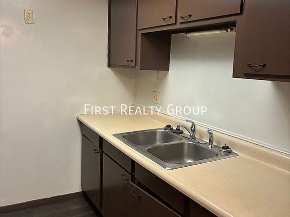 5th image of 737 Wilmington Ave APT 18