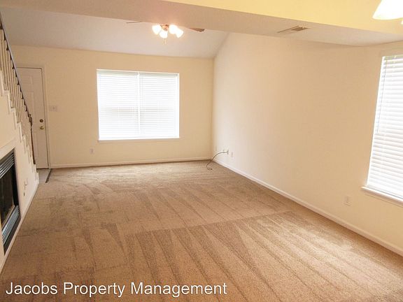 2nd image of 3519 La Mesa Dr