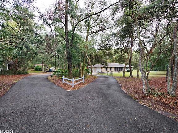 2nd image of 2155 W Dale Cir