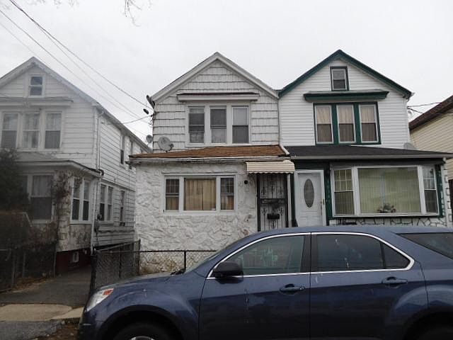 2nd image of 10139 126th St