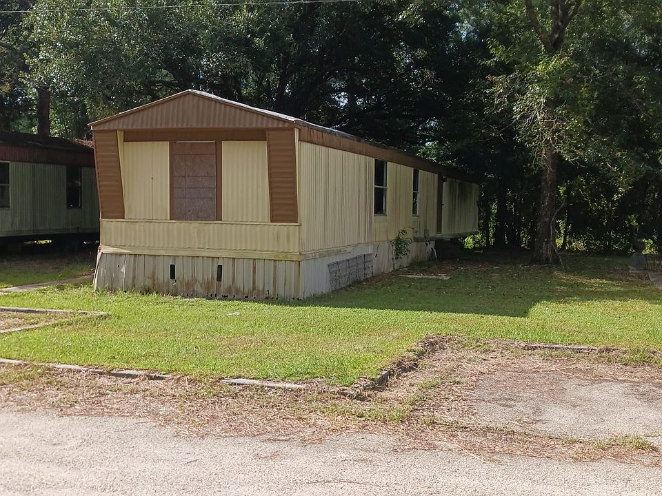 2nd image of 13141 Three Rivers Rd #111