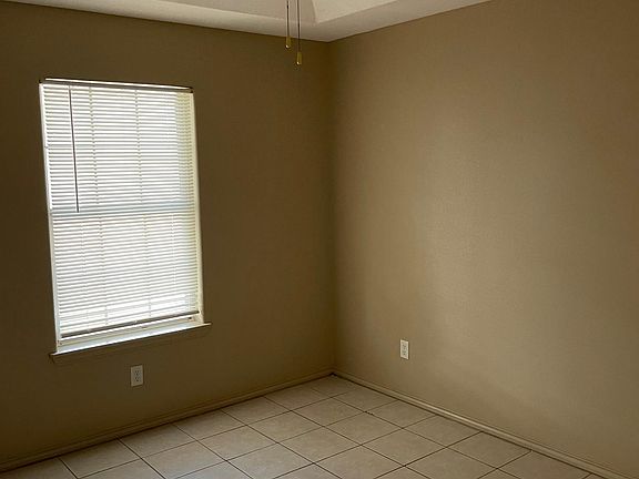 4th image of 1408 Prosperity Dr APT A