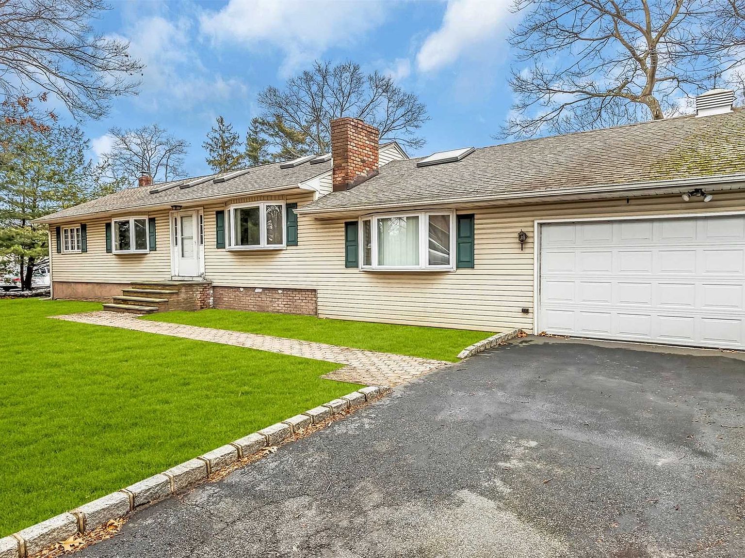 375 Pamlico Ave, Ronkonkoma, NY 11779 Zillow