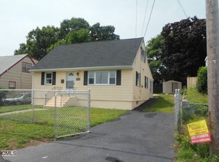189 Greenwood St, Bridgeport, CT 06606