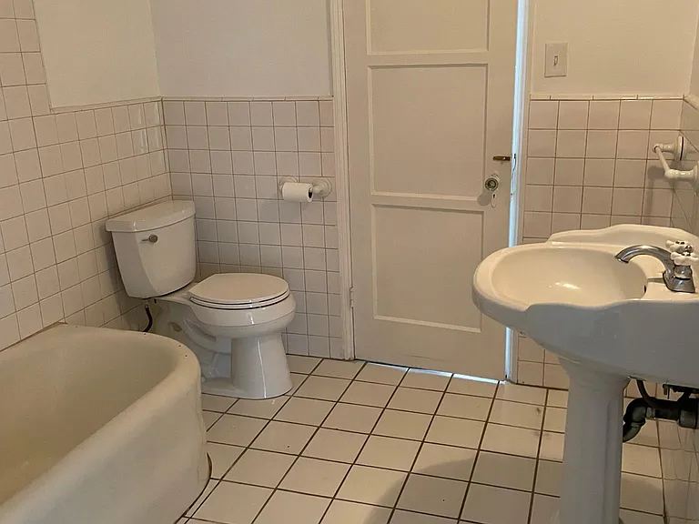 145 W Channel Rd #145 — Photo 7