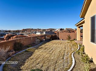 417 N Creek Ridge Dr, Washington, UT 84780